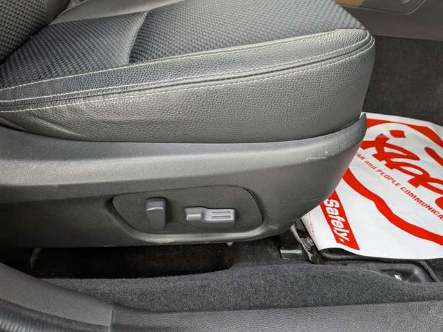 スバル フォレスター ２．０ Ｓ リミテッド ４ＷＤ H27年 (東北) 99