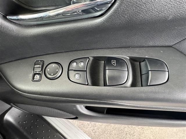 日産 セレナ ２．０ Ｘ ４ＷＤ H29年 () 99