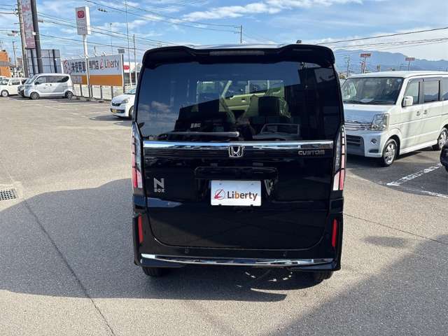 ホンダ Ｎ　ＢＯＸ カスタム ６６０ R8年 (四国) 99