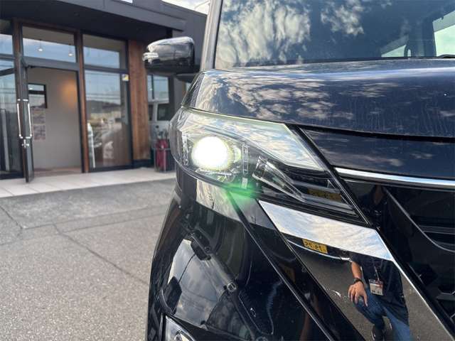 日産 ルークス ６６０ ハイウェイスターＸ アーバンクロム プロパイロット エディション R4年 (四国) 99