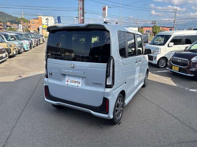 ホンダ Ｎ　ＢＯＸ カスタム ６６０ R8年 (四国) 99