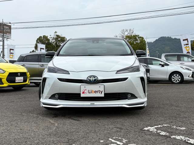 トヨタ プリウス １．８ Ｓ ツーリングセレクション ブラックエディション R4年 (四国) 99
