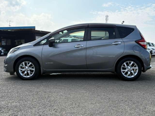 日産 ノート １．２ Ｅ－ＰＯＷＥＲ Ｘ H28年 (四国) 99