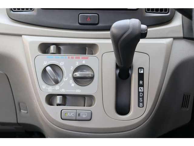 ダイハツ ミラ　イース ６６０ Ｌ H28年 (四国) 99