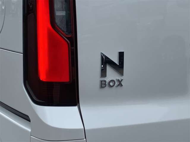 ホンダ Ｎ　ＢＯＸ ６６０ R8年 (東海) 99