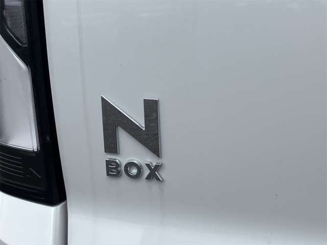 ホンダ Ｎ　ＢＯＸ カスタム ６６０ R8年 (東海) 99