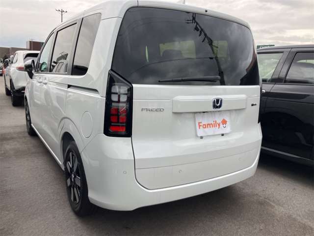 ホンダ フリード　ハイブリッド １．５ Ｅ：ＨＥＶ エアー ＥＸ R8年 (東海) 99