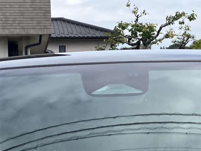 ホンダ ヴェゼル １．５ Ｅ：ＨＥＶ Ｚ プレイパッケージ R8年 (東海) 99