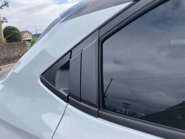 ホンダ ヴェゼル １．５ Ｅ：ＨＥＶ Ｚ プレイパッケージ R8年 (東海) 99