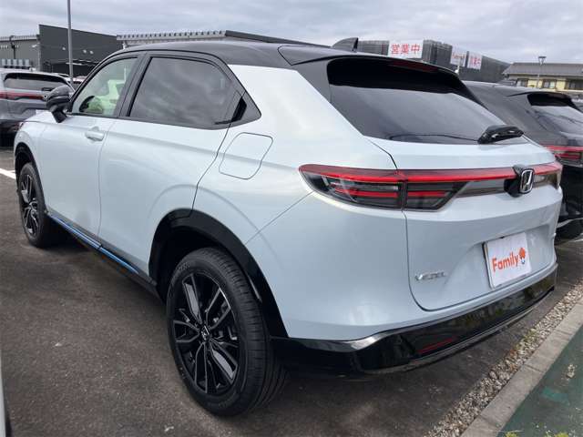 ホンダ ヴェゼル １．５ Ｅ：ＨＥＶ Ｚ プレイパッケージ R8年 (東海) 99