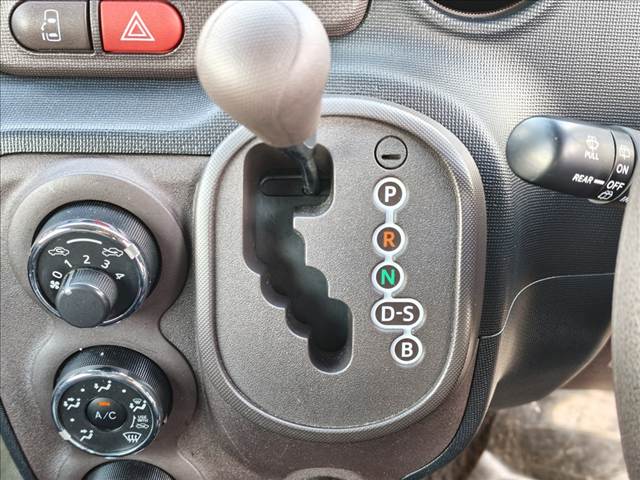 トヨタ スペイド １．５ Ｆ H26年 (関東) 99