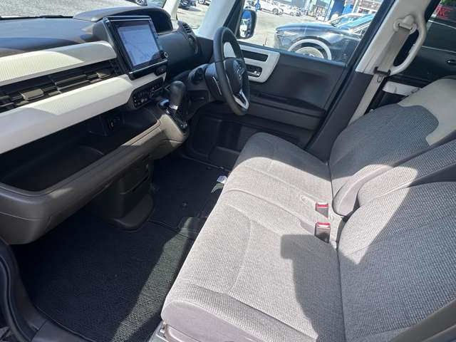 ホンダ Ｎ　ＢＯＸ ６６０ Ｌ ターボ R4年 (関東) 99