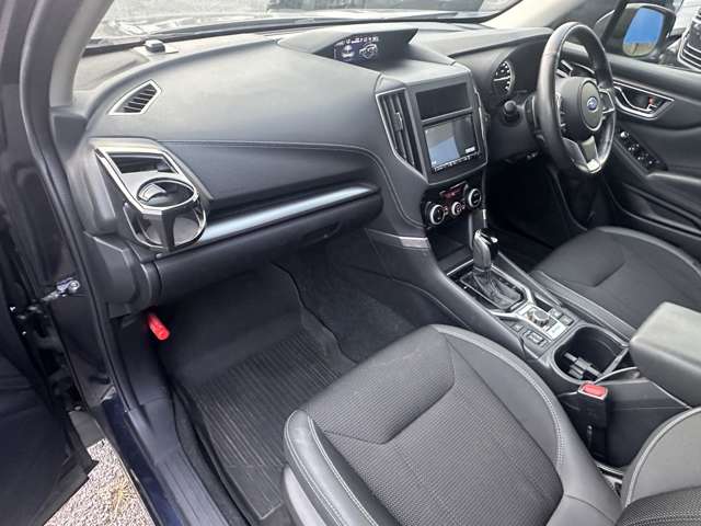 スバル フォレスター ２．５ ツーリング ４ＷＤ H30年 (関東) 99