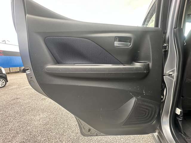 三菱 ｅＫクロス ６６０ Ｇ R4年 (関東) 99