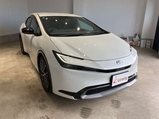 トヨタ プリウス ２．０ Ｚ R5年 (近畿) 99