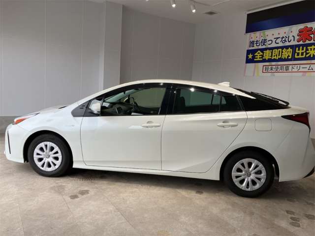 トヨタ プリウス １．８ Ｓ R1年 (近畿) 99