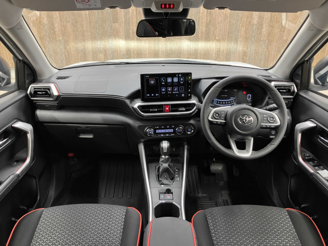 トヨタ ライズ １．２ Ｚ R5年 () 99