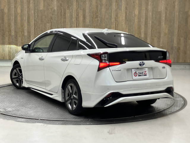 トヨタ プリウス １．８ Ｓ ツーリングセレクション R2年 () 99