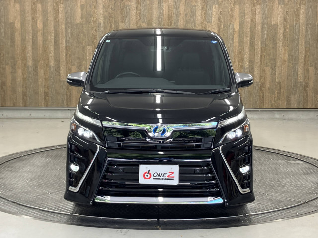 トヨタ ヴォクシー １．８ ハイブリッド ＺＳ 煌ＩＩ R1年 () 99