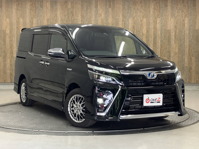 トヨタ ヴォクシー １．８ ハイブリッド ＺＳ 煌ＩＩ R1年 () 99