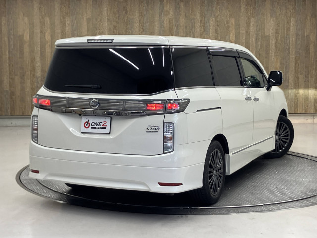 日産 エルグランド ２．５ ２５０ハイウェイスターＳ アーバンクロム H29年 () 99