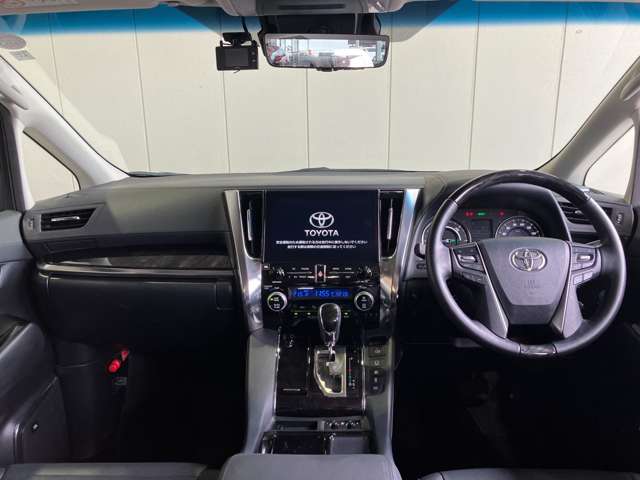 トヨタ アルファード　ハイブリッド ハイブリッド ２．５ ＳＲ Ｃパッケージ Ｅ－ＦＯＵＲ ４ＷＤ R4年 () 99