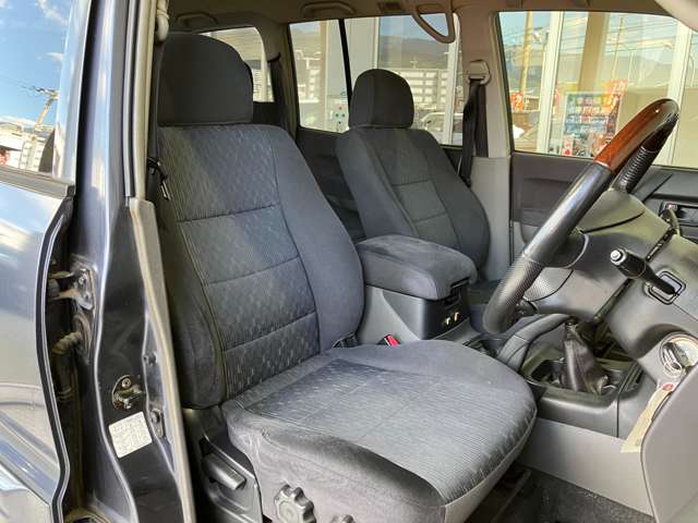 三菱 パジェロ ３．０ ＺＲ ４ＷＤ H17年 (近畿) 99