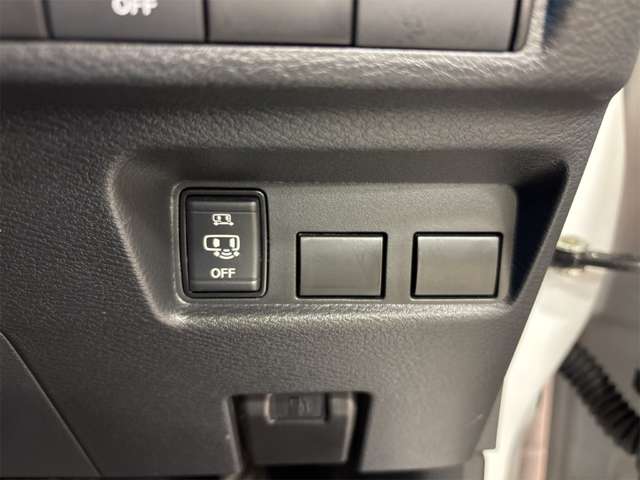 日産 ルークス ６６０ ハイウェイスターＸ R4年 (近畿) 99