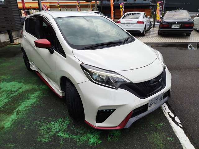 日産 ノート １．６ ＮＩＳＭＯ Ｓ H29年 (近畿) 99