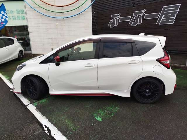 日産 ノート １．６ ＮＩＳＭＯ Ｓ H29年 (近畿) 99