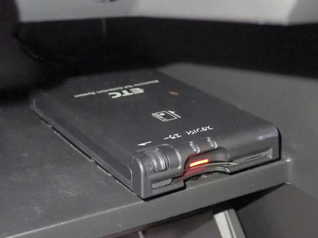日産 セレナ ２．０ Ｘ Ｖセレクション H30年 () 99