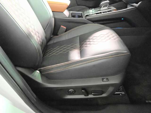 三菱 アウトランダーＰＨＥＶ ＰＨＥＶ ２．４ Ｐ ４ＷＤ R5年 () 99