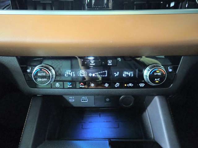 三菱 アウトランダーＰＨＥＶ ＰＨＥＶ ２．４ Ｐ ４ＷＤ R5年 () 99