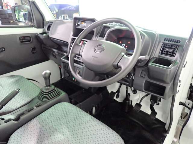 日産 クリッパートラック ６６０ ＤＸ R8年 () 99