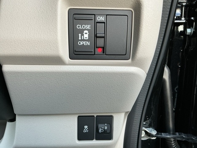 ホンダ Ｎ　ＢＯＸ ６６０ ４ＷＤ R7年 (近畿) 99