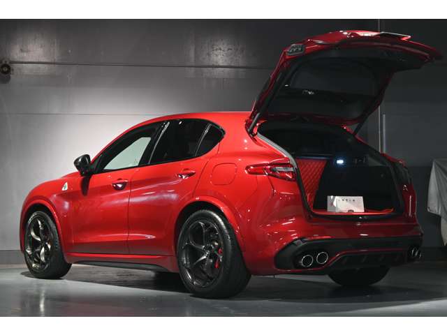 アルファロメオ ステルヴィオ ２．９ Ｖ６ ビターボ クアドリフォリオ ４ＷＤ R1年 (関東) 99