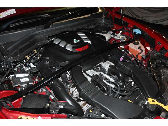 アルファロメオ ステルヴィオ ２．９ Ｖ６ ビターボ クアドリフォリオ ４ＷＤ R1年 (関東) 99