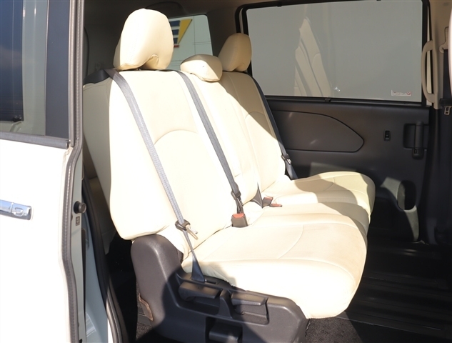日産 セレナ ２．０ ハイウェイスター Ｖセレクション H29年 () 99