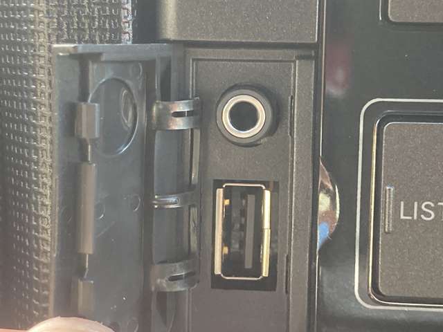 トヨタ スペイド １．５ Ｆ クイーンＩＩ H28年 (東海) 99