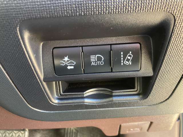 トヨタ スペイド １．５ Ｆ クイーンＩＩ H28年 (東海) 99