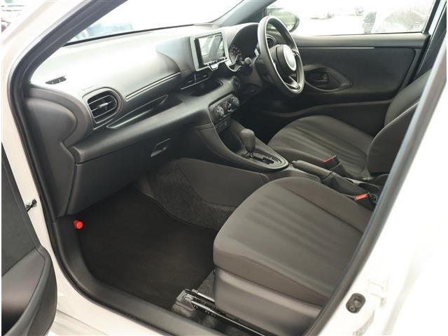 トヨタ ヤリス １．５ Ｘ ４ＷＤ R7年 () 99