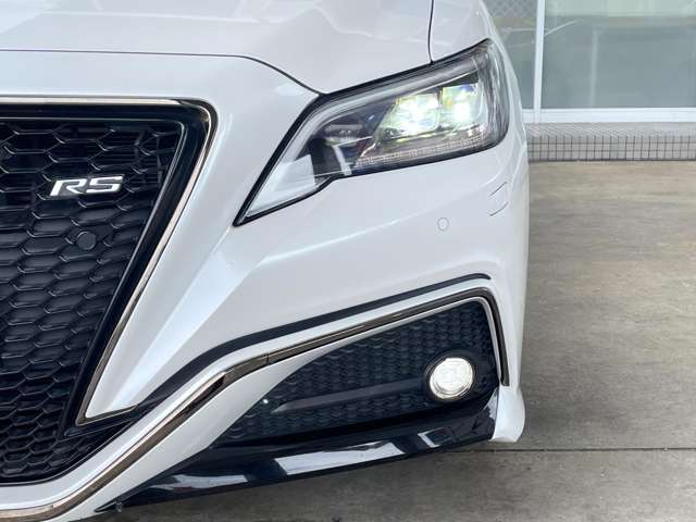 トヨタ クラウン　ハイブリッド ハイブリッド ２．５ ＲＳ リミテッドＩＩ R4年 (東海) 99