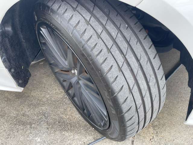 トヨタ クラウン　ハイブリッド ハイブリッド ２．５ ＲＳ リミテッドＩＩ R4年 (東海) 99