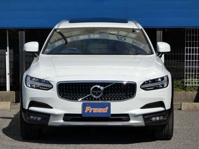 ボルボ Ｖ９０クロスカントリー Ｄ４ ＡＷＤ ノルディック エディション ディーゼルターボ ４ＷＤ R1年 (東海) 99