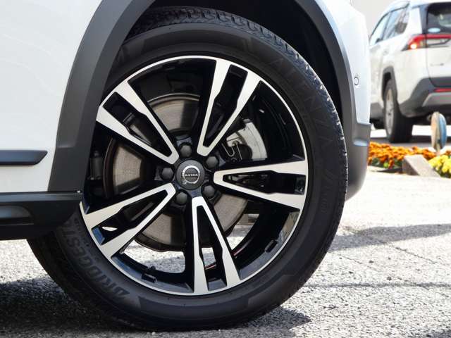 ボルボ Ｖ９０クロスカントリー Ｄ４ ＡＷＤ ノルディック エディション ディーゼルターボ ４ＷＤ R1年 (東海) 99