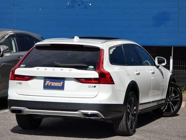 ボルボ Ｖ９０クロスカントリー Ｄ４ ＡＷＤ ノルディック エディション ディーゼルターボ ４ＷＤ R1年 (東海) 99