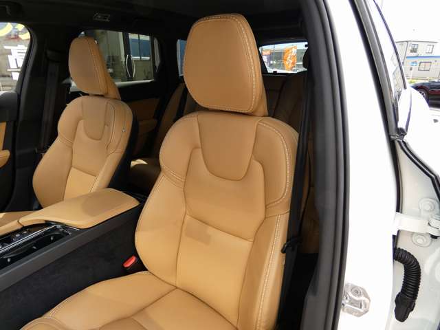 ボルボ Ｖ９０クロスカントリー Ｄ４ ＡＷＤ ノルディック エディション ディーゼルターボ ４ＷＤ R1年 (東海) 99
