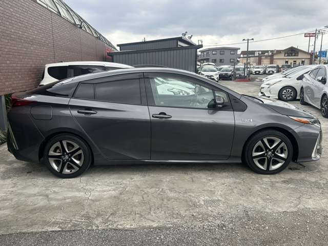 トヨタ プリウスＰＨＶ １．８ Ｓ H29年 (関東) 99