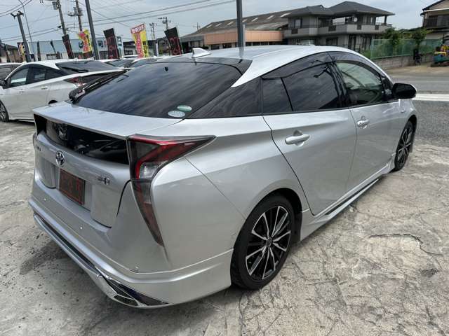トヨタ プリウス １．８ Ｓ セーフティ プラス H29年 (関東) 99
