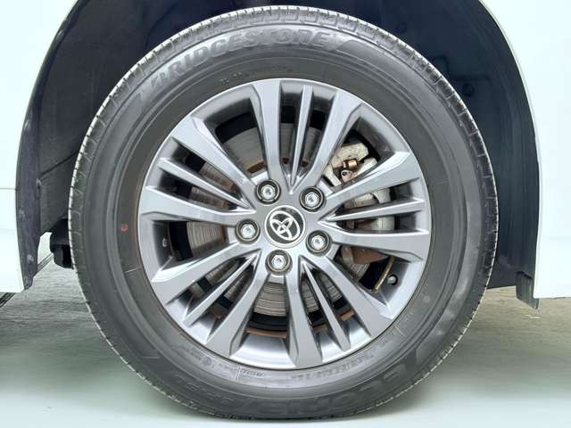 トヨタ ヴォクシー １．８ ハイブリッド Ｓ－Ｚ Ｅ－ＦＯＵＲ ４ＷＤ R6年 (関東) 99